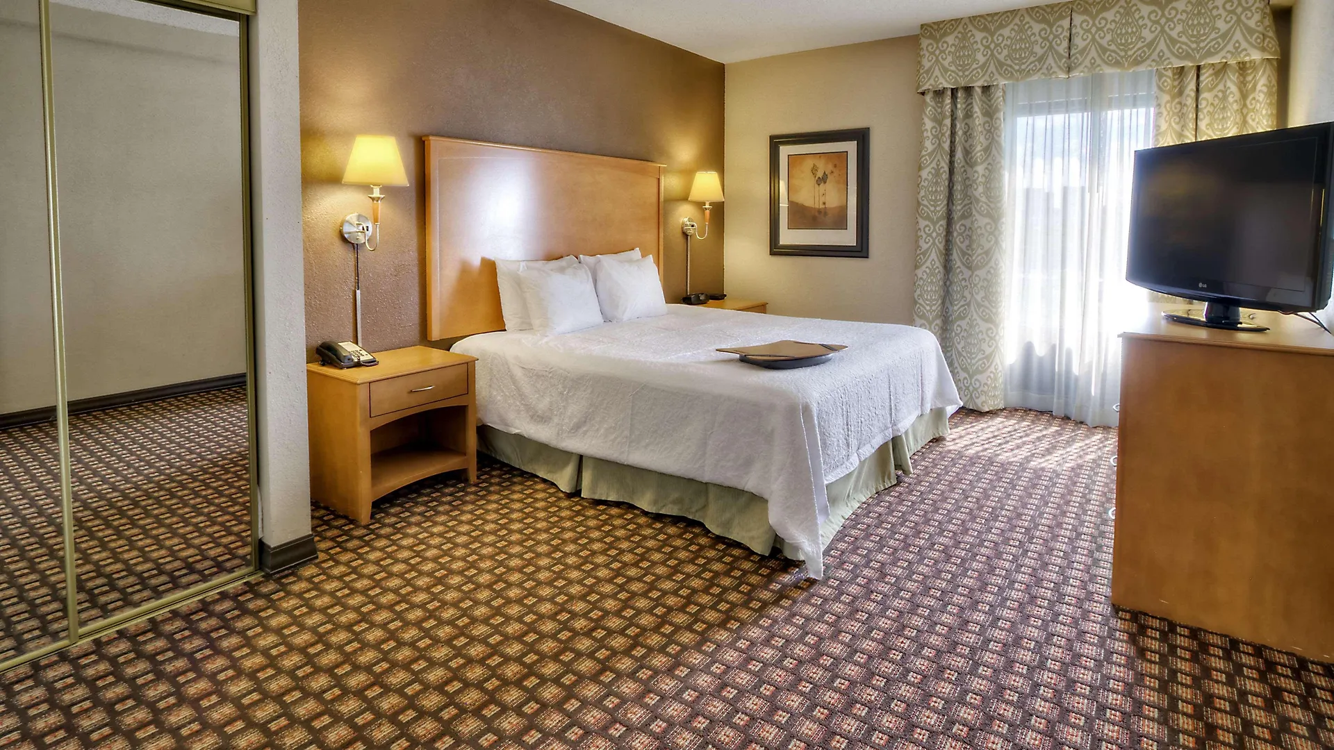 Hampton Inn & Suites Nashville-Vanderbilt-Elliston Place Ξενοδοχείο Νάσβιλ