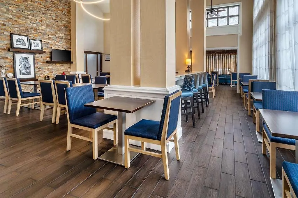 Hampton Inn & Suites Nashville-Vanderbilt-Elliston Place Νάσβιλ