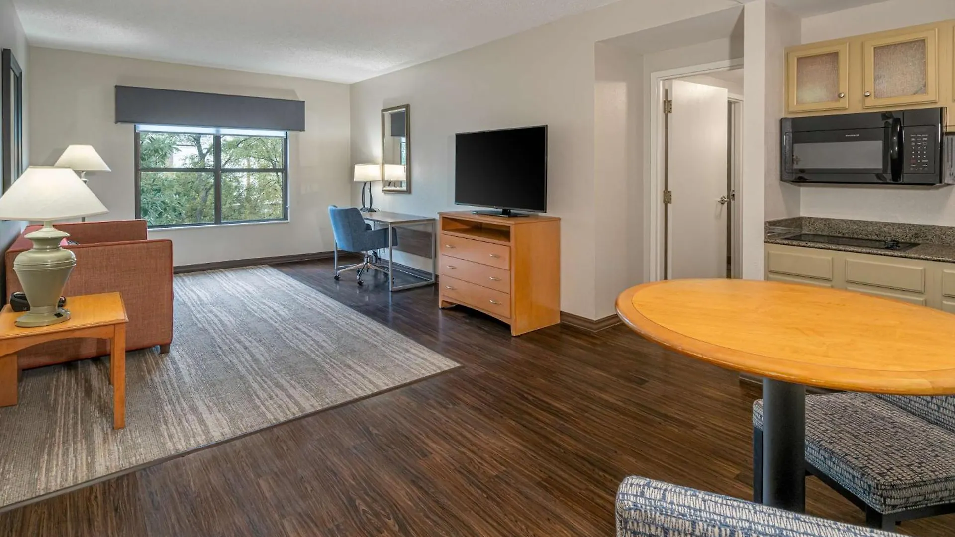 Hampton Inn & Suites Nashville-Vanderbilt-Elliston Place 3*, Νάσβιλ